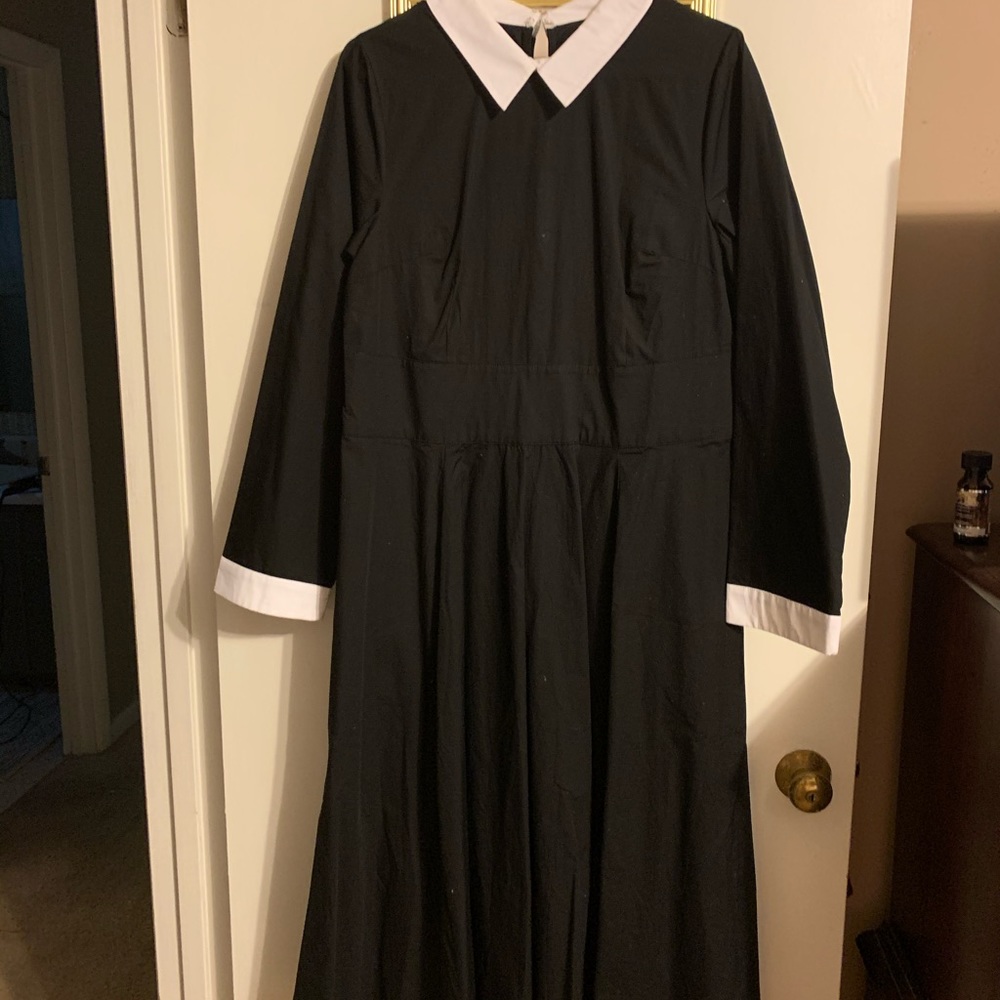 EShakti custom poplin black dress.